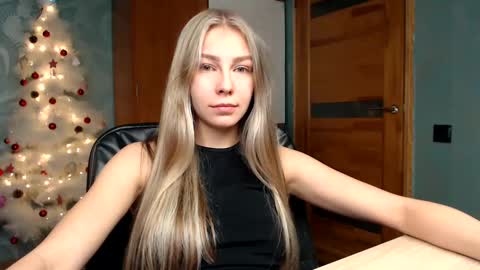 Molli  Ready for any play with you. Hottest show in pvt  Help a student earn big tokens  online show from 26, 12, 2024