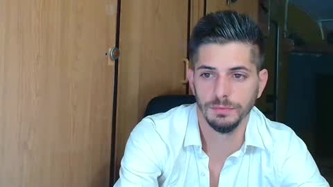 independent model online show from 15, 9, 2025