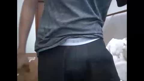 Snapshot of fonzi_flores chatting on 9, 10, 2025 fonzi_flores online show from 9, 10, 2025