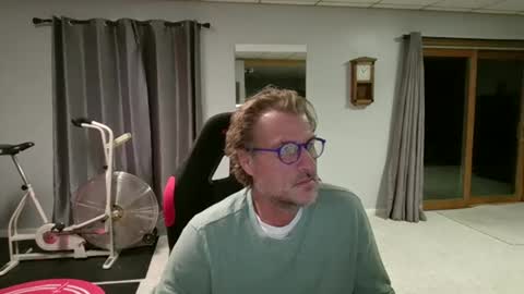 foodforcatfists online show from 4, 12, 2025