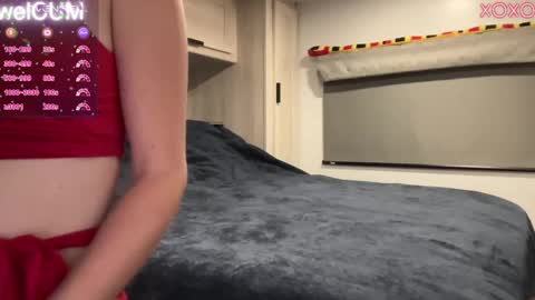 Elaine online show from 5, 3, 2025