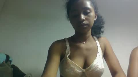 Snapshot of fotsychan chatting on 15, 12, 2025 fotsychan online show from 15, 12, 2025