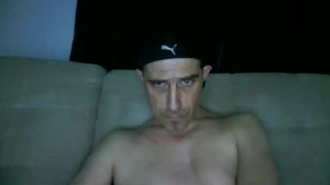 fouraide42 online show from 27, 2, 2025