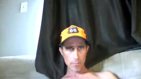 Snapshot of fouraide42 chatting on 4, 6, 2026 fouraide42 online show from 4, 6, 2026