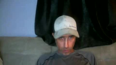 Snapshot of fouraide42 chatting on 9, 6, 2026 fouraide42 online show from 9, 6, 2026