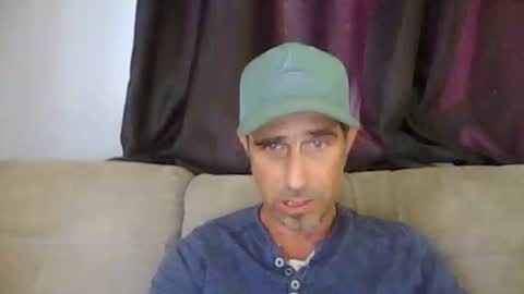Snapshot of fouraide42 chatting on 7, 8, 2026 fouraide42 online show from 7, 8, 2026