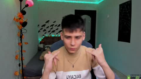 Snapshot of foxicfu chatting on 5, 12, 2024 Foxicfu online show from 5, 12, 2024