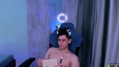 Snapshot of foxicfu chatting on 7, 3, 2025 Foxicfu online show from 7, 3, 2025