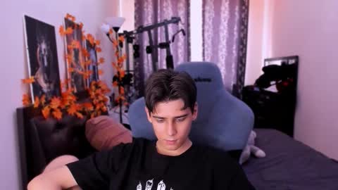 Snapshot of foxicfu chatting on 16, 11, 2025 Foxicfu online show from 16, 11, 2025