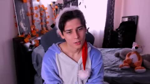 Snapshot of foxicfu chatting on 18, 12, 2025 Foxicfu online show from 18, 12, 2025