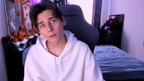 Foxicfu online show from 22, 12, 2025