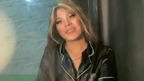 Snapshot of foxli_xx chatting on 14, 6, 2026 KITTY online show from 14, 6, 2026