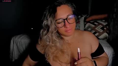 Snapshot of foxxxy__lady chatting on 15, 7, 2026 Kris online show from 15, 7, 2026