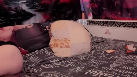 Foxy online show from 13, 4, 2026