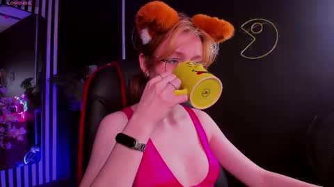 Snapshot of foxxxypolly chatting on 15, 6, 2026 Polly online show from 15, 6, 2026
