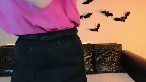 Snapshot of foxxy_girl_ chatting on 7, 11, 2025 andice online show from 7, 11, 2025