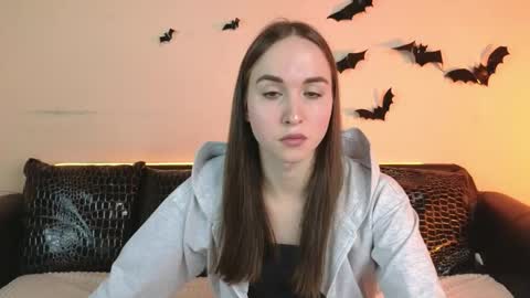 Snapshot of foxxy_girl_ chatting on 9, 11, 2025 andice online show from 9, 11, 2025