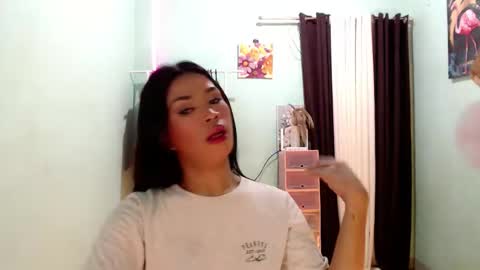Snapshot of foxxygirly_ chatting on 6, 6, 2026 Eva Violet online show from 6, 6, 2026