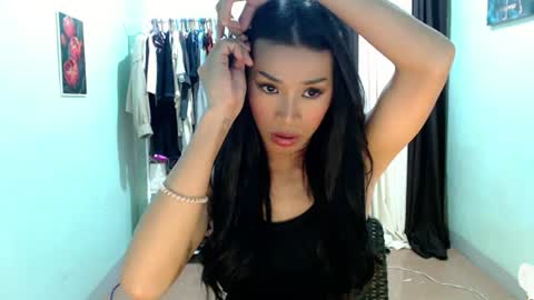 Snapshot of foxxygirly_ chatting on 24, 6, 2026 Eva Violet online show from 24, 6, 2026