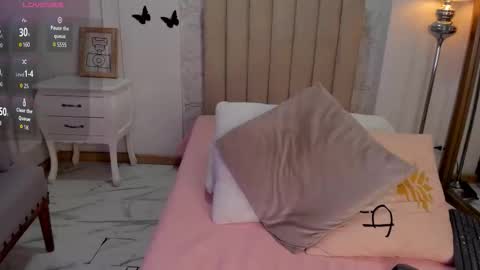 Foxy online show from 12, 11, 2025