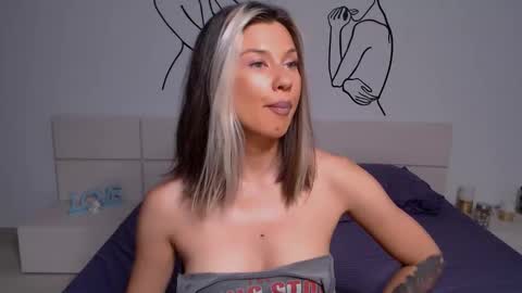 Snapshot of foxydevilish chatting on 8, 9, 2025 Fox online show from 8, 9, 2025