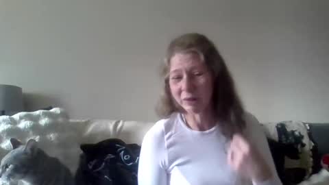 Snapshot of foxyfang chatting on 7, 3, 2025 foxyfang online show from 7, 3, 2025