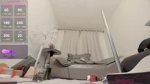 yiyi online show from 15, 11, 2025