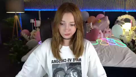 Snapshot of foxymayy chatting on 15, 7, 2026 Maya online show from 15, 7, 2026