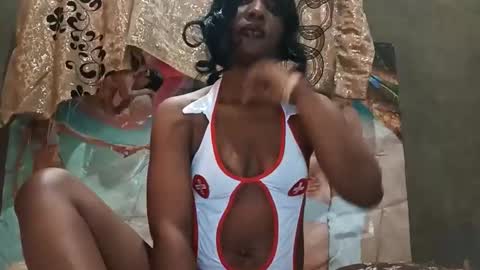 Snapshot of foxytulipsxx chatting on 21, 5, 2026 star online show from 21, 5, 2026