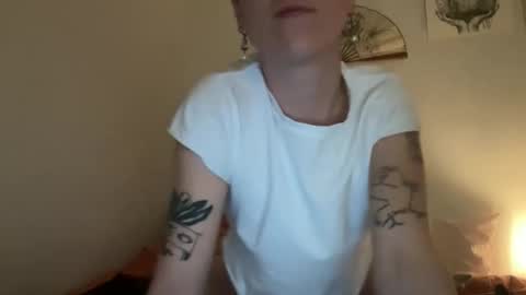 Chlo online show from 10, 5, 2026