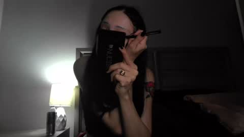 Snapshot of fragilemasochist chatting on 25, 7, 2026 Angel online show from 25, 7, 2026
