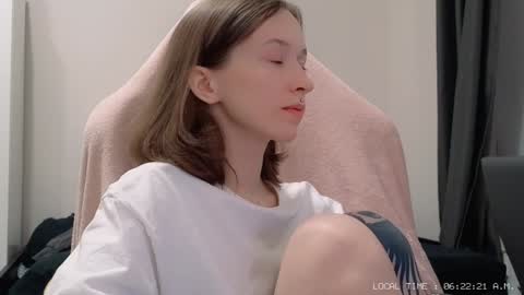 fran_bow online show from 5, 1, 2025