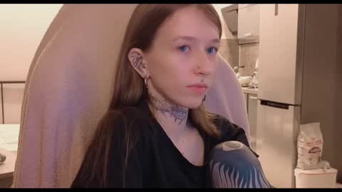 fran_bow online show from 22, 11, 2025