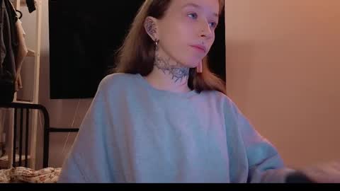 fran_bow online show from 14, 4, 2026