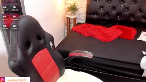          online show from 26, 11, 2025