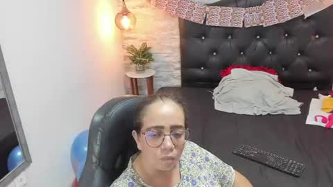 Snapshot of francesca_bbw chatting on 18, 6, 2026 online show from 18, 6, 2026