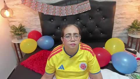 Snapshot of francesca_bbw chatting on 24, 6, 2026 online show from 24, 6, 2026