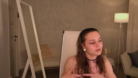 Francesca online show from 8, 6, 2026