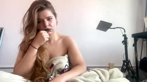 francescafey online show from 17, 9, 2025