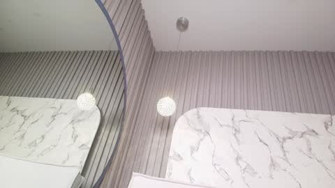 franchesca_de_luca online show from 3, 1, 2025