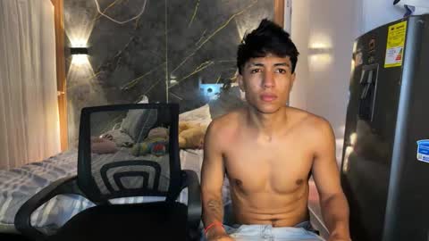 Snapshot of francheska_baby chatting on 14, 9, 2025 Dynamic roles online show from 14, 9, 2025