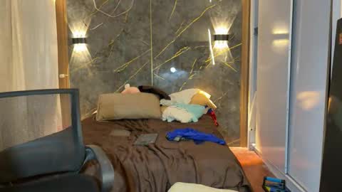 Snapshot of francheska_baby chatting on 26, 9, 2025 Dynamic roles online show from 26, 9, 2025