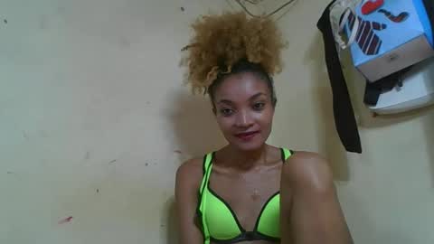 Snapshot of francinoli chatting on 17, 5, 2026 Francinoli online show from 17, 5, 2026