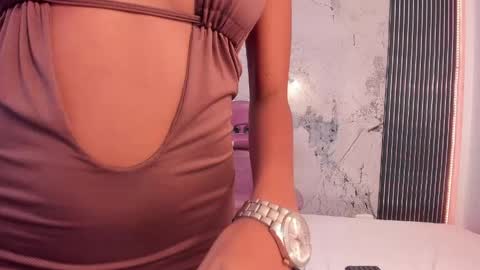 Snapshot of francis_leams chatting on 9, 6, 2026 Laura online show from 9, 6, 2026