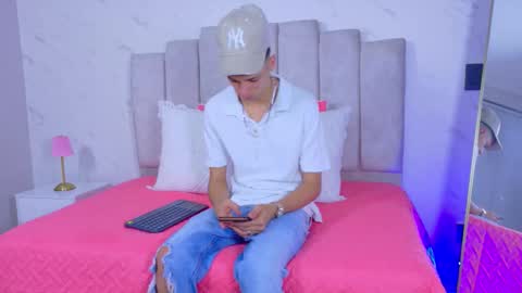 Snapshot of franco_boys chatting on 3, 11, 2025 Franco online show from 3, 11, 2025