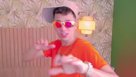 Snapshot of franco_boys chatting on 7, 11, 2025 Franco online show from 7, 11, 2025