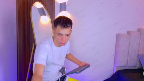 Snapshot of franco_boys chatting on 22, 11, 2025 Franco online show from 22, 11, 2025