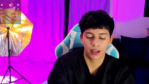 Snapshot of franco_rizzo01 chatting on 22, 10, 2025 frank online show from 22, 10, 2025