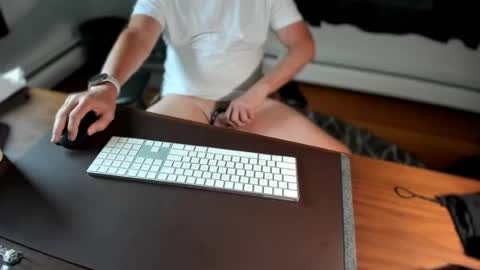 Snapshot of frankfruter10 chatting on 23, 6, 2026 hung4fun online show from 23, 6, 2026