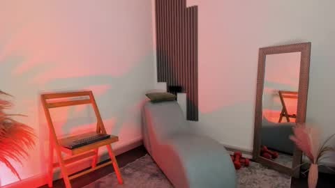 Fransheska online show from 4, 2, 2026